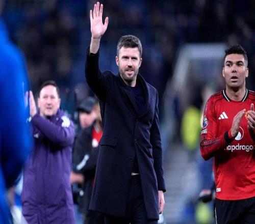 库里因背伤,缺席对阵雄,鹿比赛,PA真人,PA真人官网,PA真人娱乐,PA真人游戏,PA真人视讯