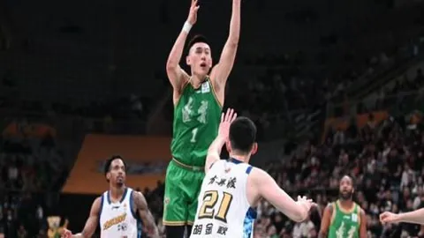 曼联旧门将福斯特转会传闻落空，雷克瑟姆薪酬揭露为微薄之数